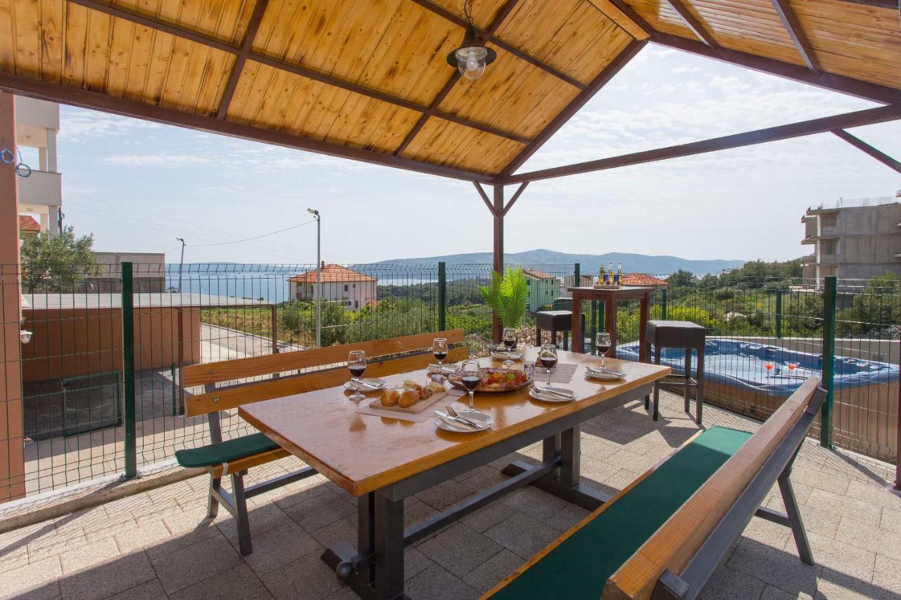 Villa Honey Seget Vranjica Exteriör bild