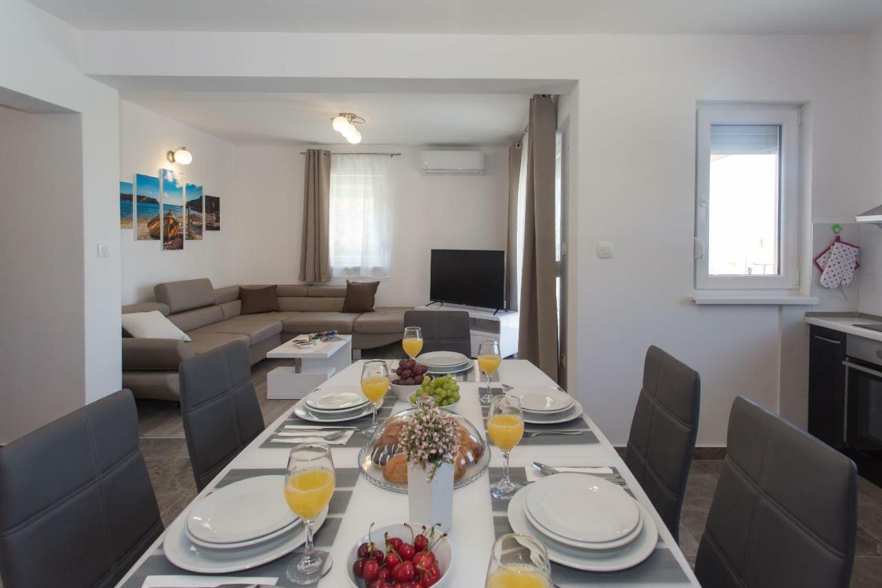 Villa Honey Seget Vranjica Exteriör bild