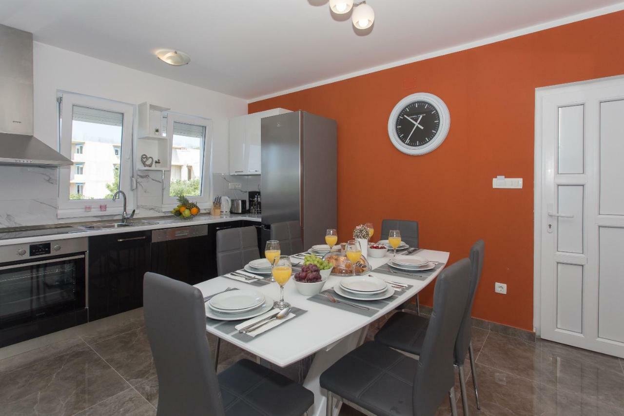 Villa Honey Seget Vranjica Exteriör bild