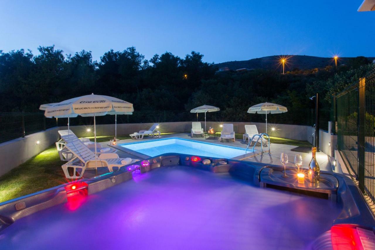 Villa Honey Seget Vranjica Exteriör bild