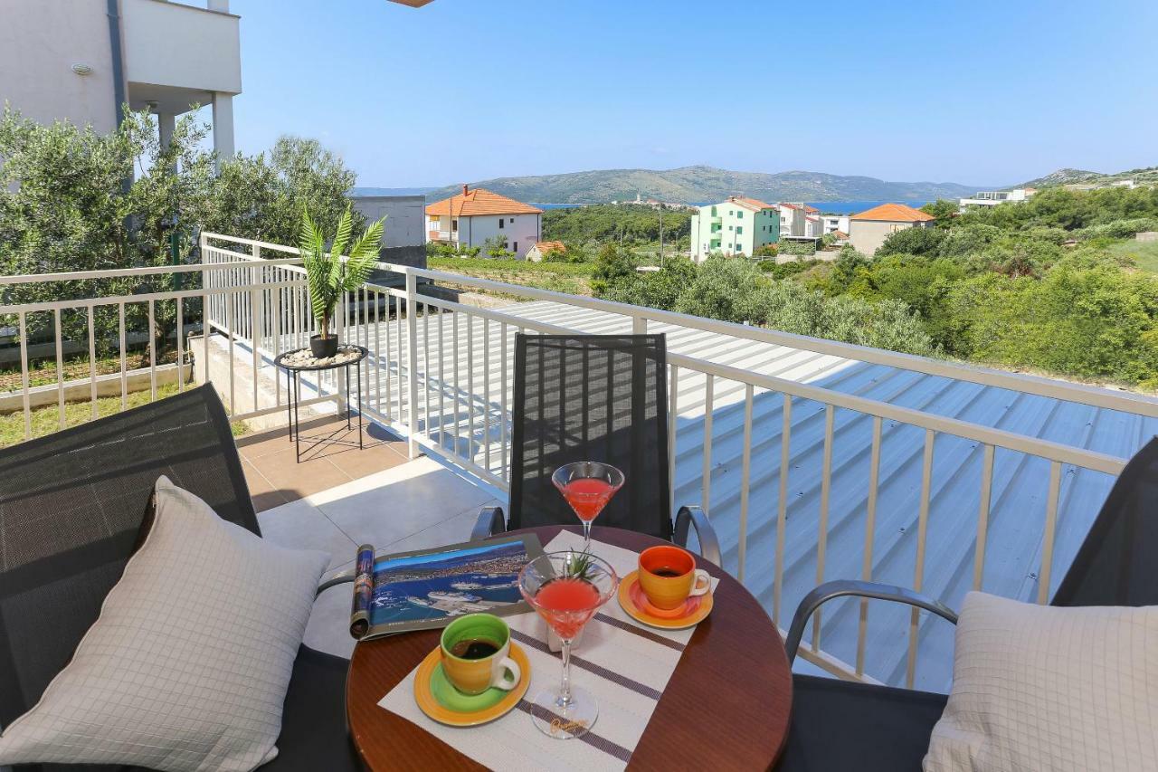 Villa Honey Seget Vranjica Exteriör bild