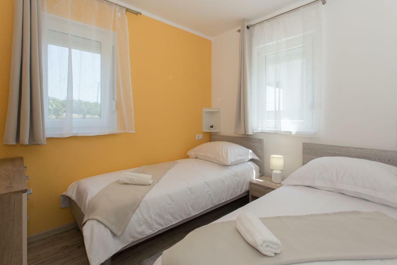 Villa Honey Seget Vranjica Exteriör bild
